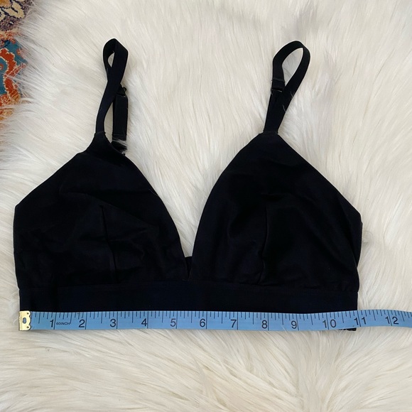 Target: Triangle Bralette - Picture 3 of 5